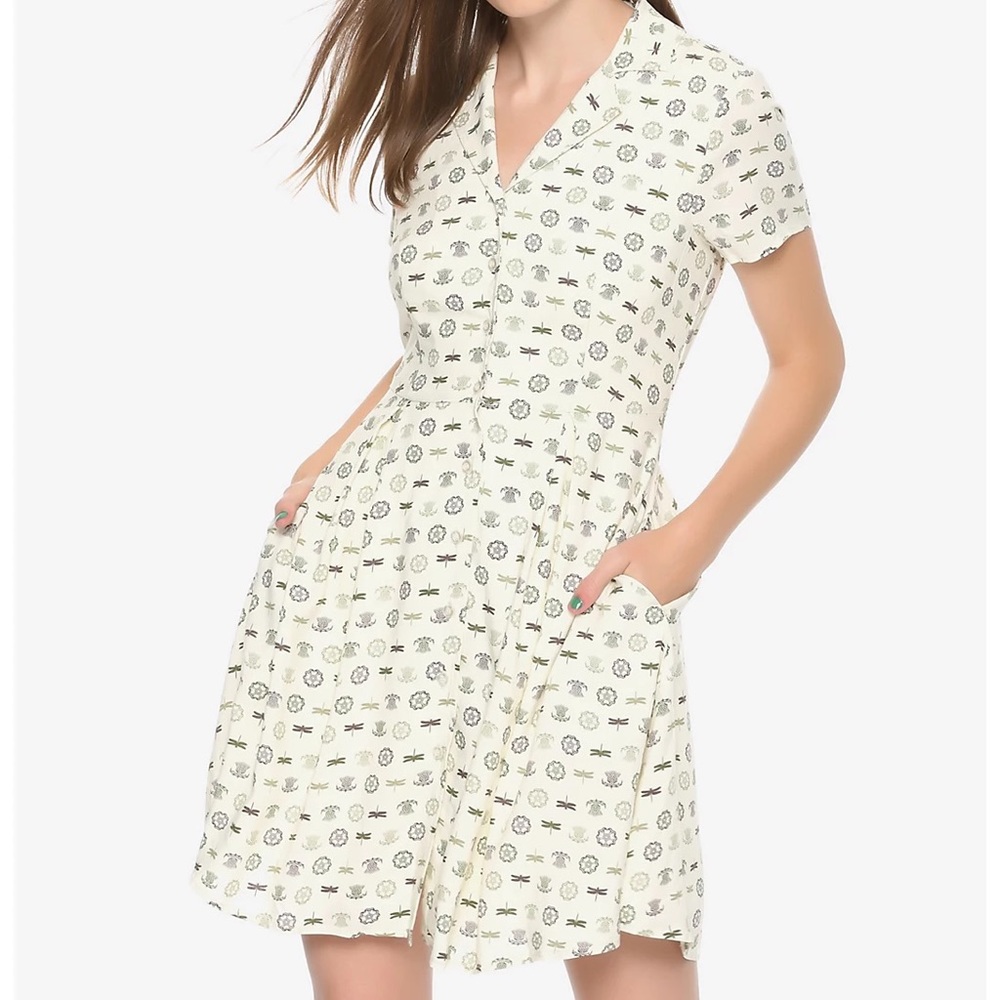 Hot Topic Outlander L dress